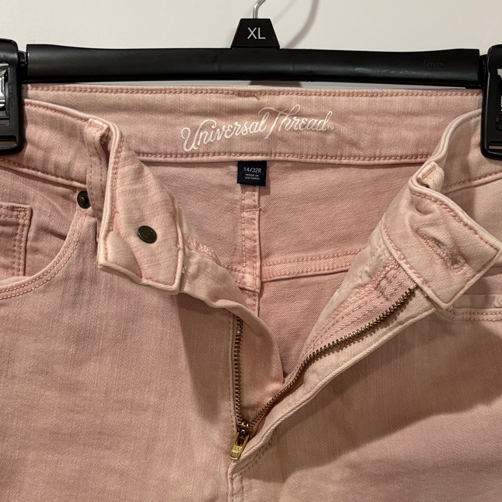 Universal Thread / Target Jeans - Picture 2 of 9